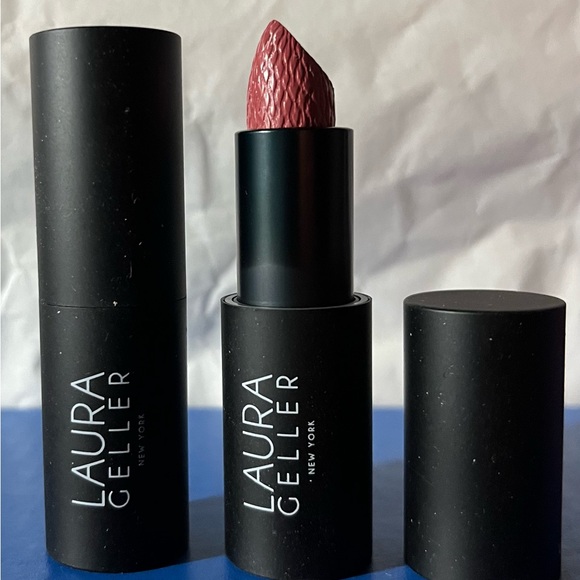 Laura Geller Lipstick - Chocolate Raspberry. (brand new)💄💄💄  2/$18 - Picture 2 of 3